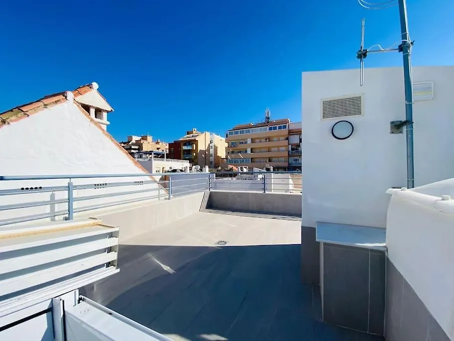 דירות פואנגירולה Atico Con Gran Terraza En El Centro A 50 Metros De La Playa 0*,